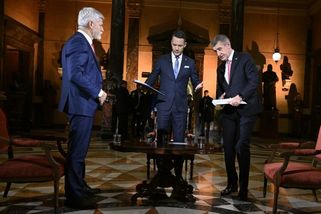 Andrej Babiš je vyčerpaný hašteřivý stařík, který...